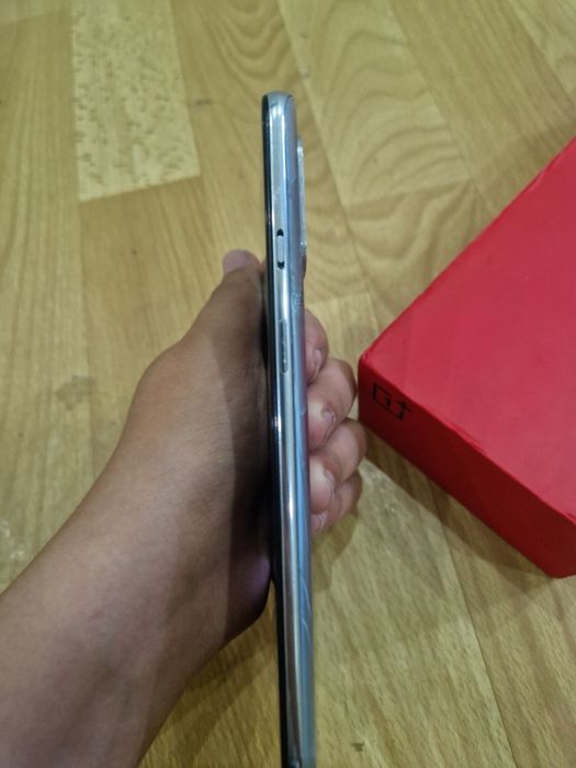 One plus 8t 256/12