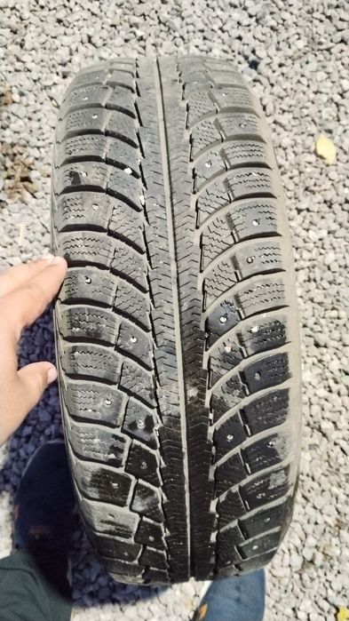 Продаю зимние шины