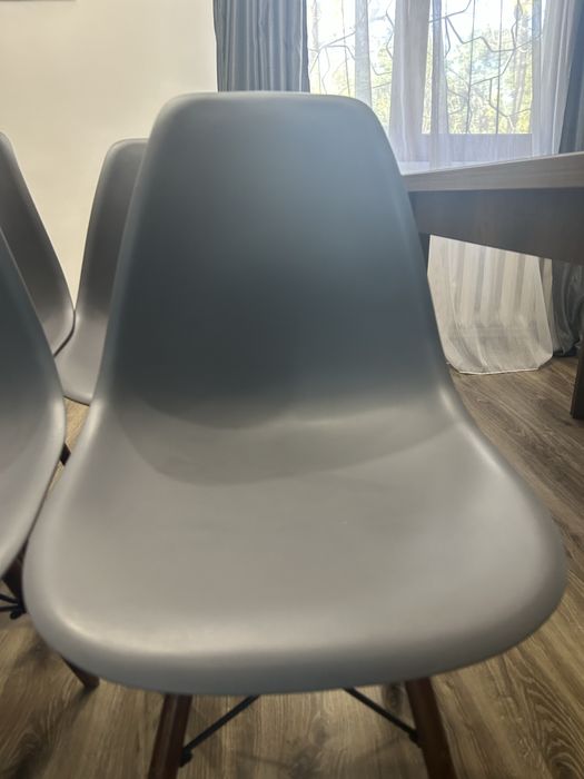 Трапезни столове 8 броя