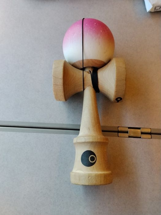 Vând monster mod 200 lei