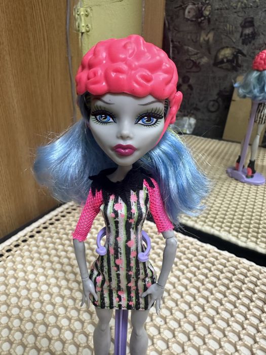 Продам куклу монстр хай!