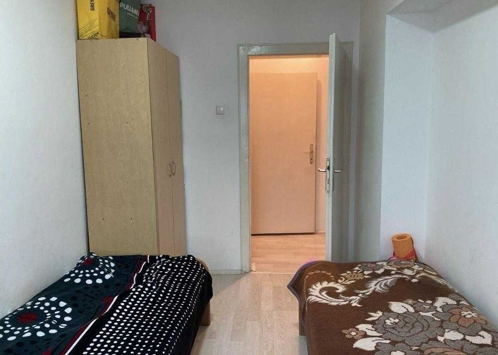 Дава се под наем Двустаен апартамент в Бургас, Братя Миладинови - 63 кв.м за 178.5 € - Снимка #2