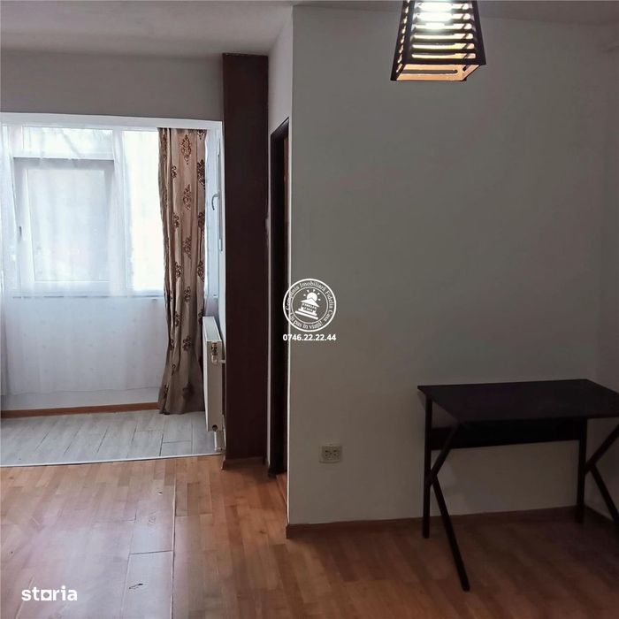 Garsonieră de vânzare – Galata, etaj intermediar