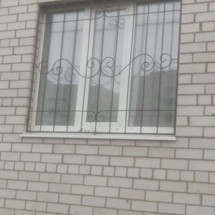 Решетки на окна казырьки оградки стоп малыш железные двери навес.