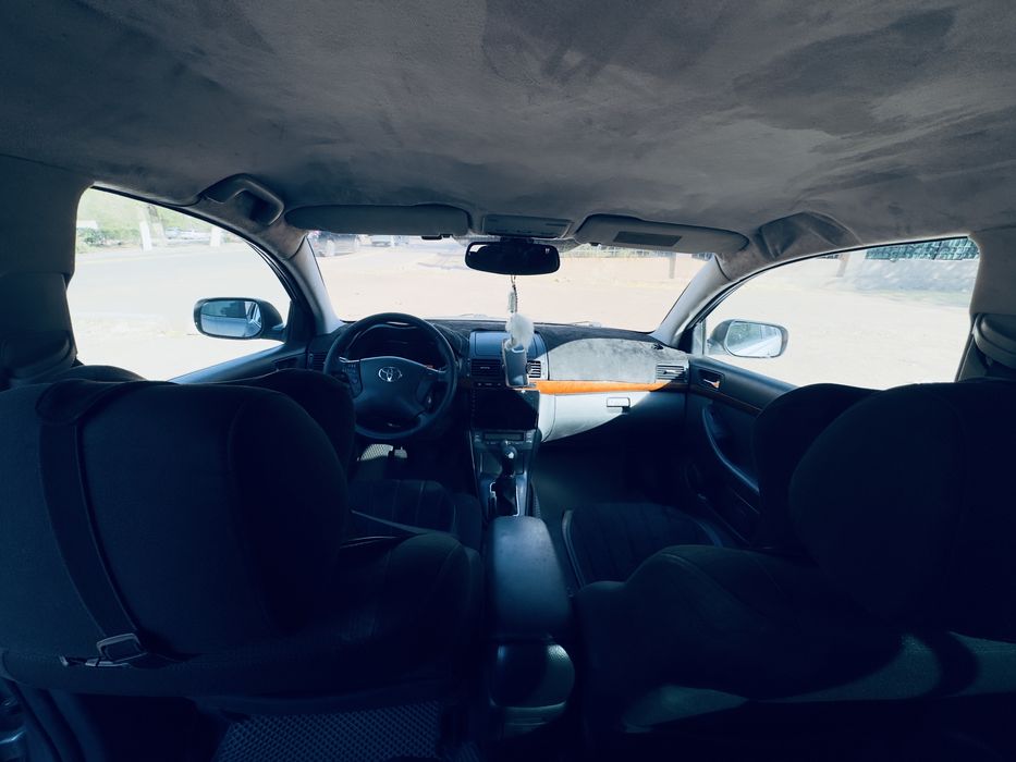 toyota avensis 2007