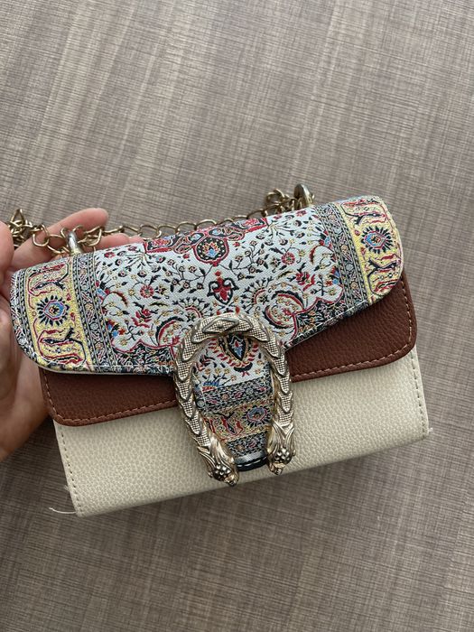 Дамски чанти / Дамска чанта