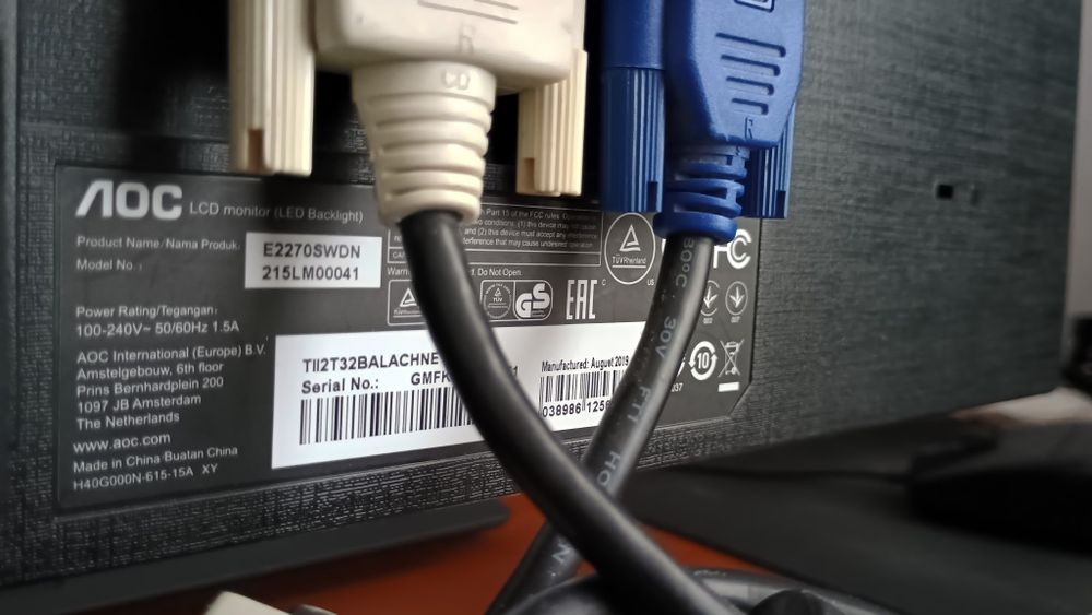 AOC  E2270Swdn 22" FullHD VGA DVI