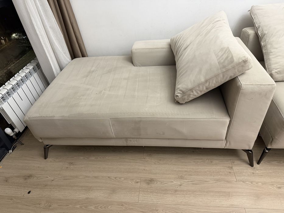 Продам диван. Из двух частей. Раскладной.