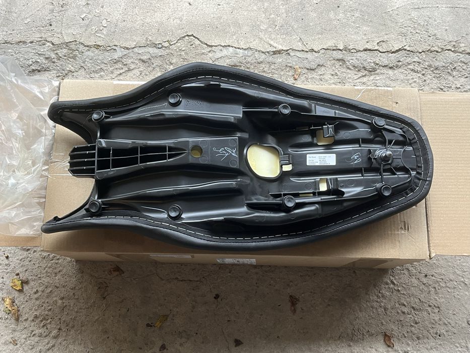 Седалка за мотор BMW G 310 GS