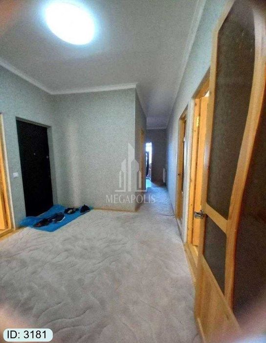 5 mikr somiy mirxan tarafda 4 xona tayyor kvartira sotiladi №3181