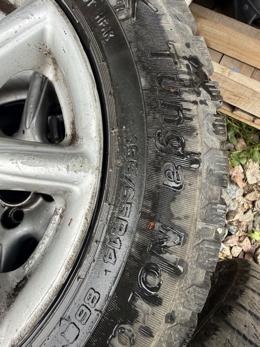 Продам R14 диски с зимней резиной