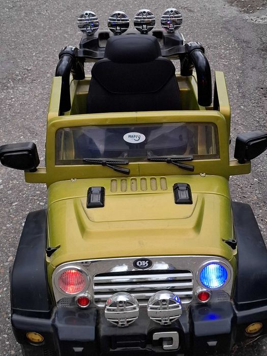 Vand mașină electrica pentru copii...4...7 ani