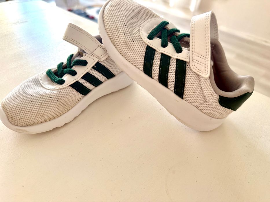Маратонки adidas 27