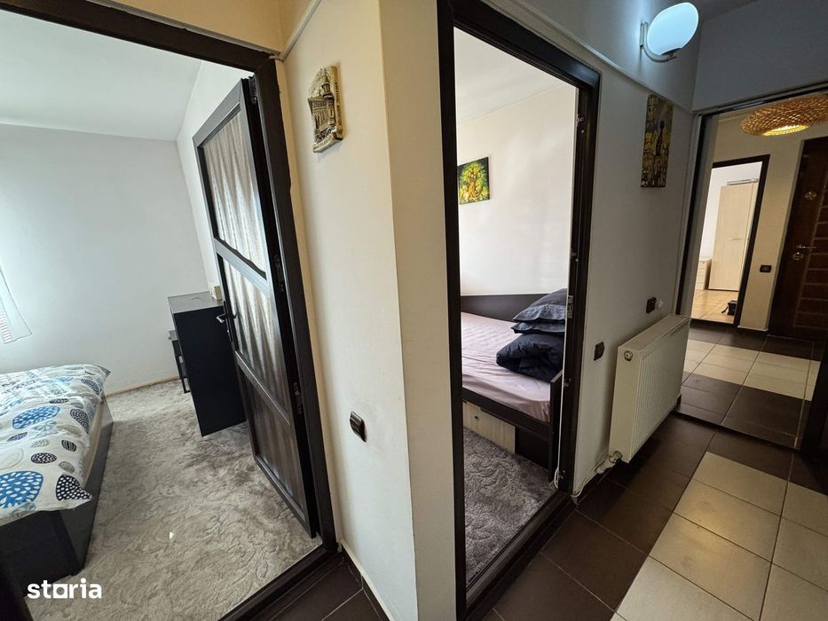 3 cam, decomandat, 60mp, et.4 cu acoperis,  mobilat+utilat, zona D-uri