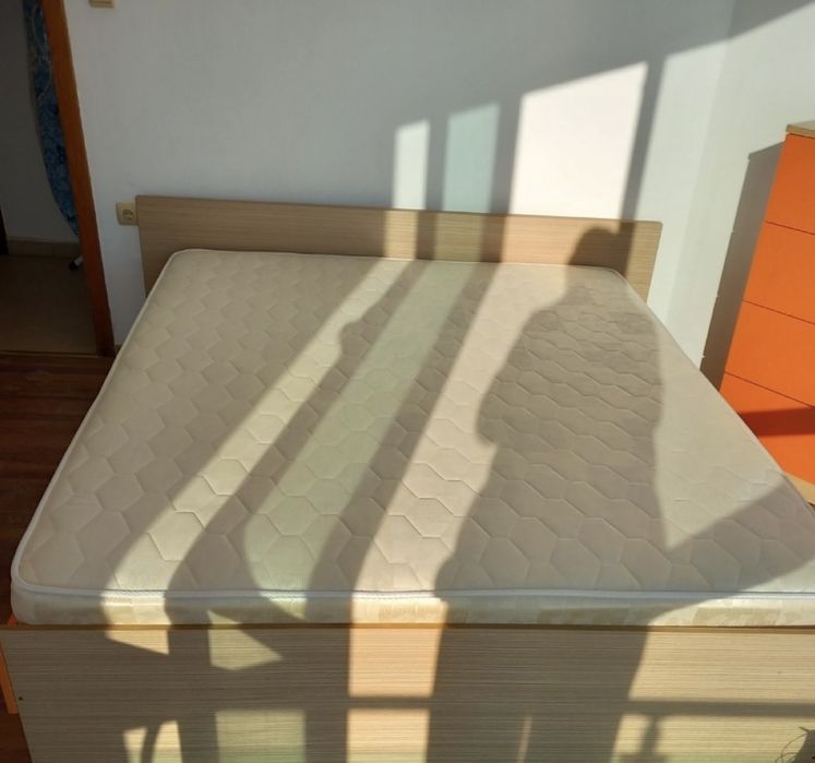 Цялостно обзавеждане за дома/спални комплекти/гардероби/маси/дивани