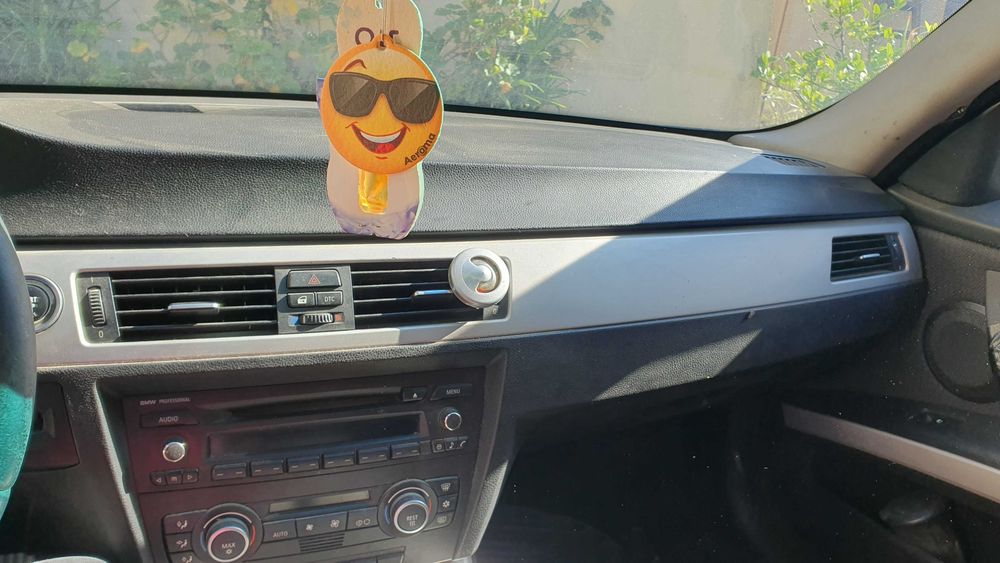 BMW E90 318D 143CP Defect