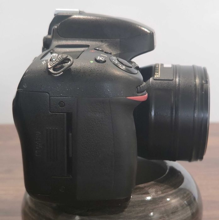 Nikon D610 Full Frame + obiectiv Nikkor 50mm