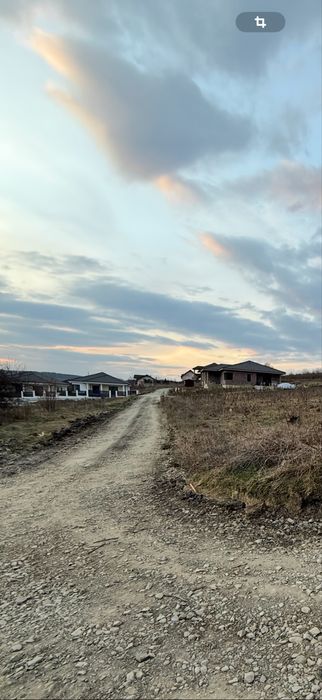 Teren intravilan drumul Sigmirului langa casele construite de Jon