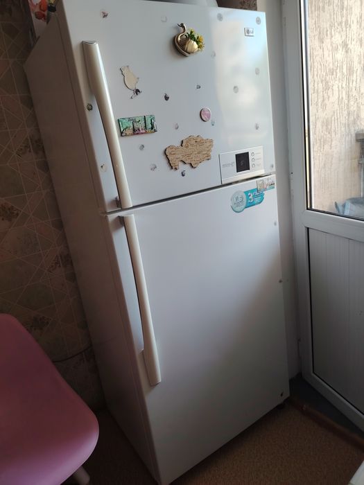 Продам холодильник LG