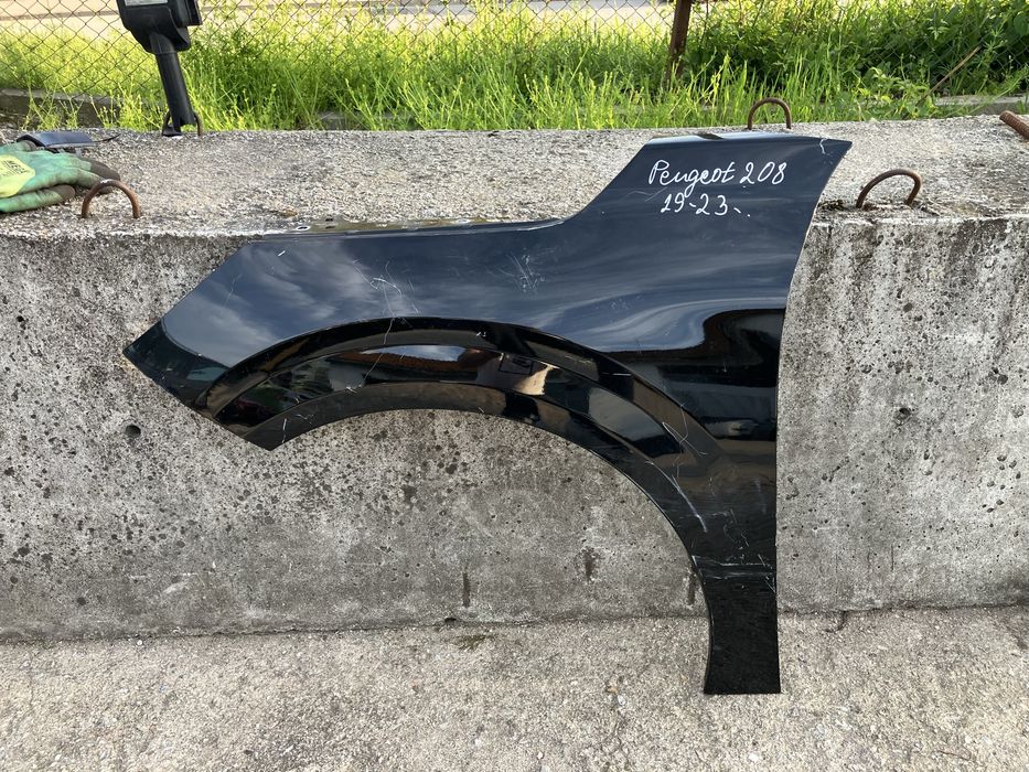 Ляв калник за Peugeot 208 Пежо 208  2019г- 2бр
