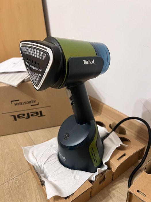 Aparat de calcat cu abur Tefal Aerostream