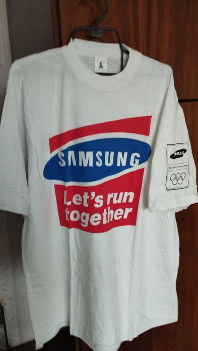 Яке Rav 4.Топли шапки по 5 € за Олимпийска тениска.