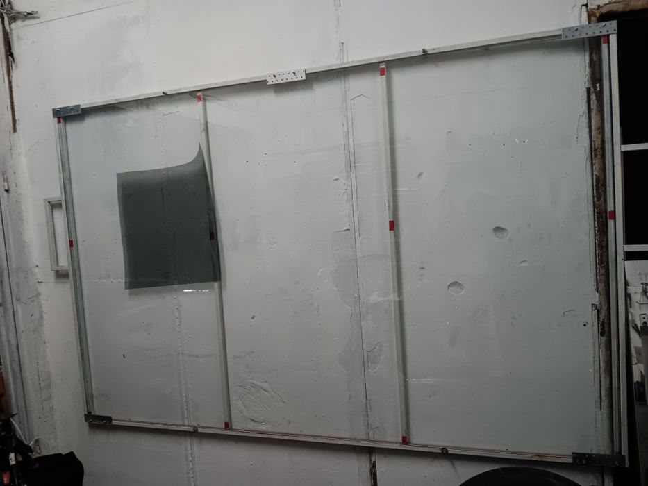 Инсруметни за затъмняване на стъкла