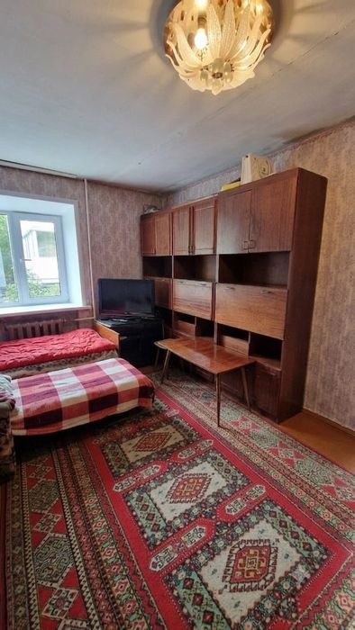 Продам 1.5 по Крылова