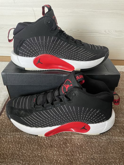 Adidasi Jordan de baschet
