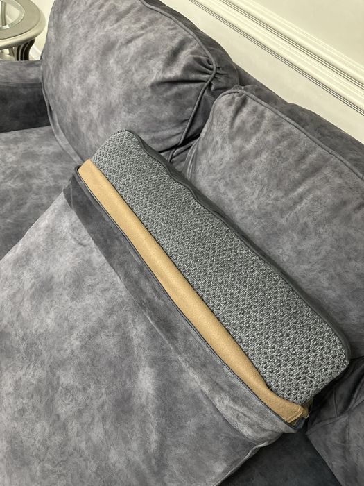 Диван, угол и кресло Ashley