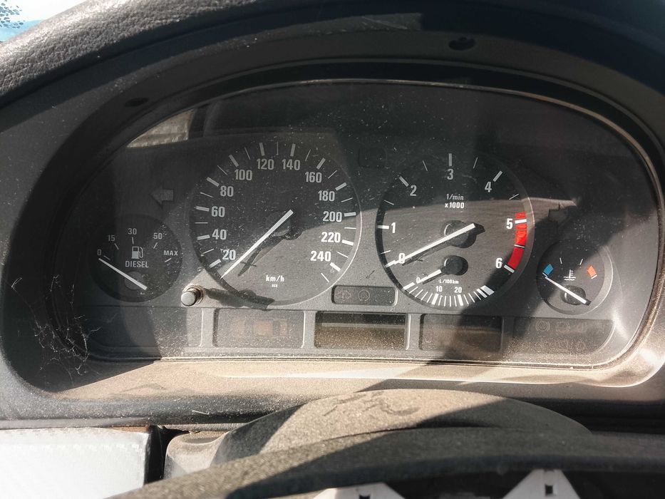 Bmw e39 na chasti