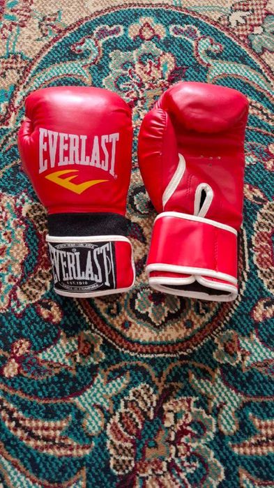 Распродажа спорт инвентаря.