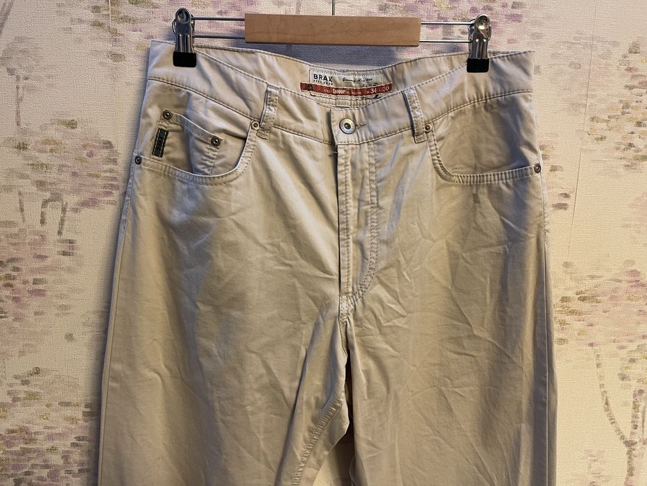 Pantaloni chinos barbati noi Brax marimea XL