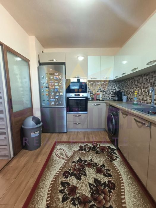 Продава се Къща в Бургас, Меден рудник - зона В - 206 кв.м за 1214 €/кв.м - Снимка #4