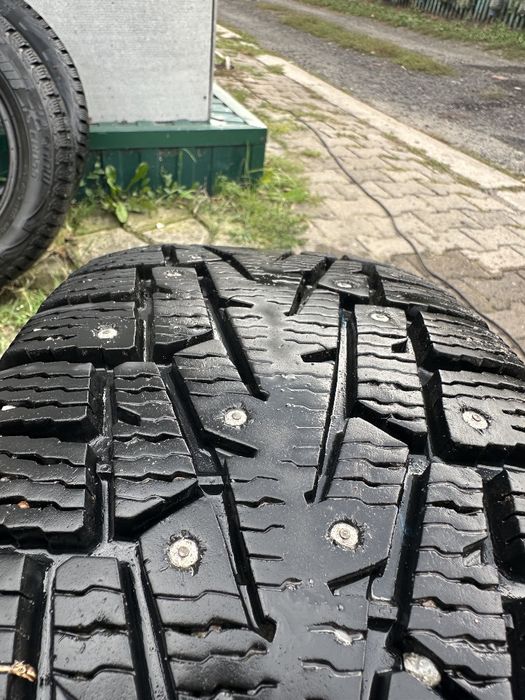 Продам шины 205/60/16