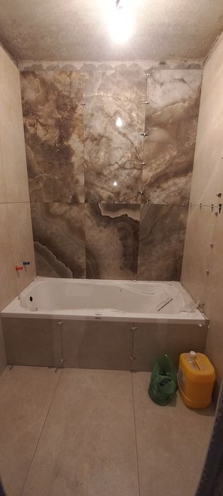 Укладка кафеля и ламината