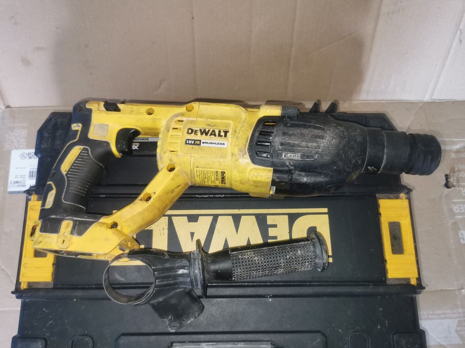 Impact DeWalt DCF887N-XJ  cutia