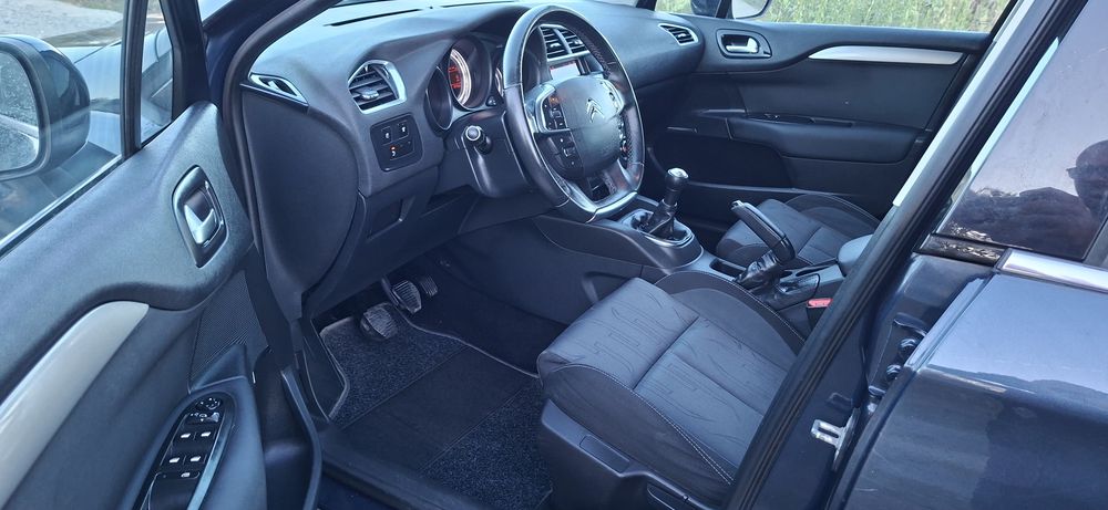 ~Citroen C4~Motor 1.6 e Hdi~An 2012~Euro5~