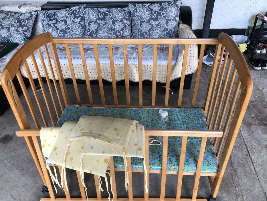 Детский манеж кровать + велосипед