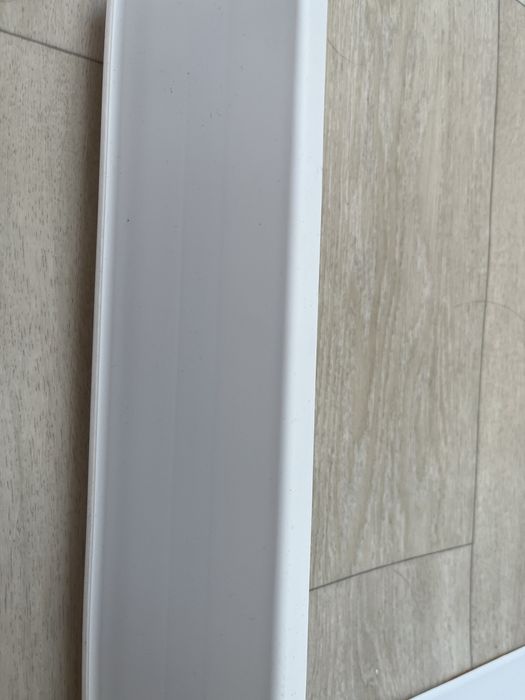 Продам новый плинтус для пола