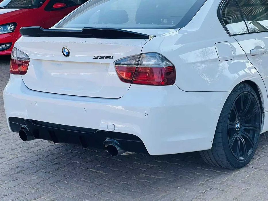 Difuzor Bara Spate M Cu Prinderi ORIGINALE, model 335 BMW E90 E91, NOU