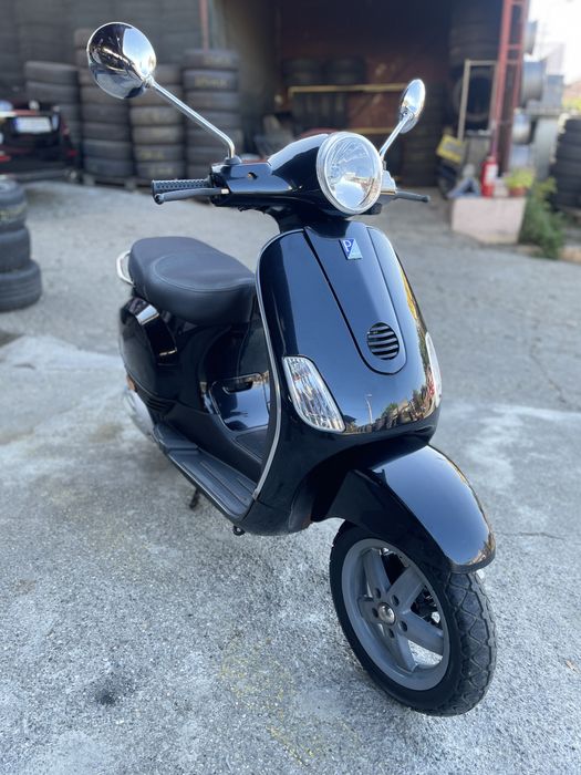 Vand piaggio vespa lx 50 inmatriculat