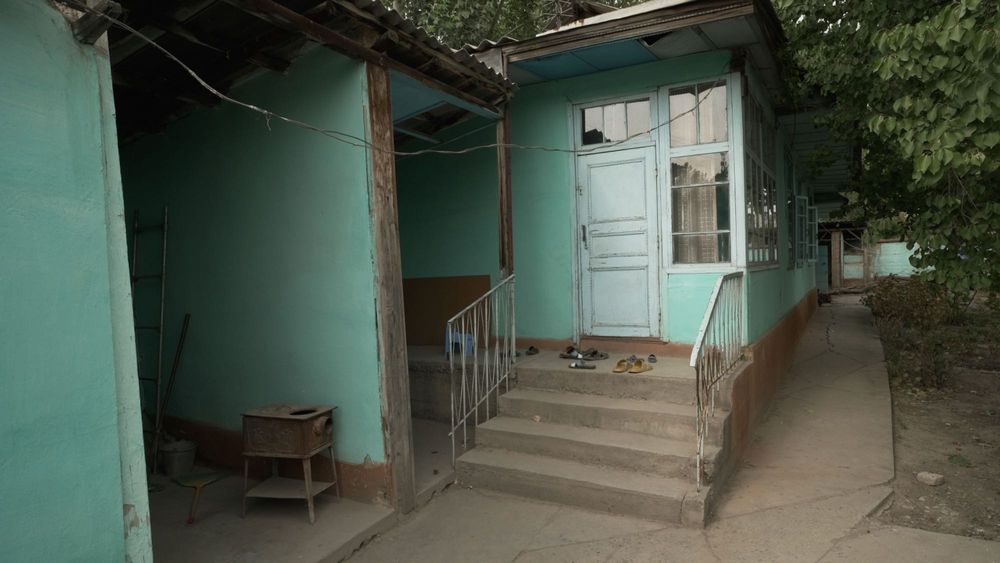 Ховли Уй сотилади! Ойим Ихлос кучаси