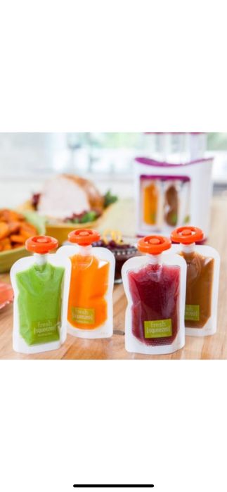 Dispozitiv Infantino pentru umplut pungi cu mancare si piureuri