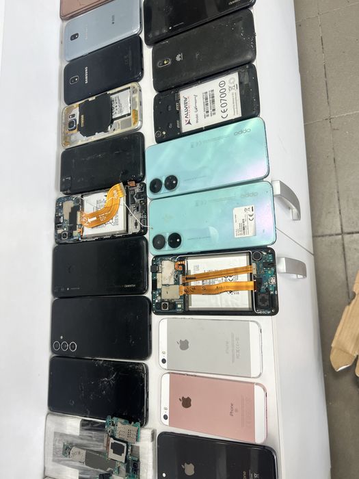 Lot telefoane piese Samsung iPhone Oppo Huawei S A Plus Ultra Pro Max