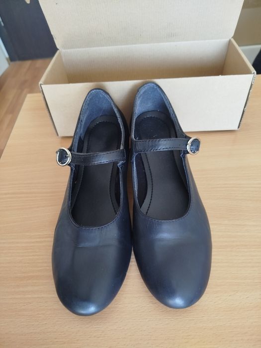 Дамски скарпини 39 номер