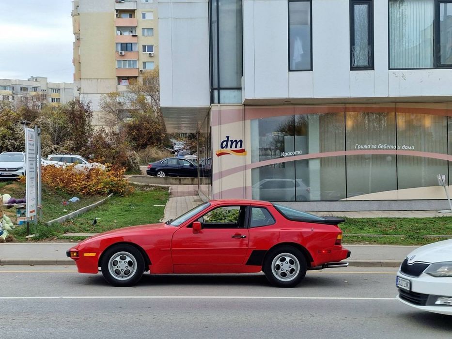 Ретро автомобил Porsche 944 S под наем
