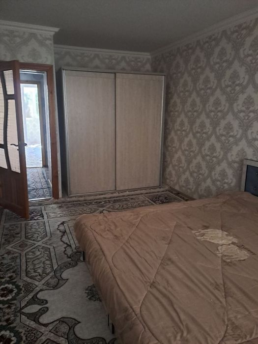 Критий томонда жойлашган 2 хонали квартира ижарага берилади