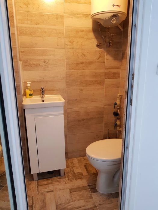 Дава се под наем Магазин в Варна, Централна поща - 15 кв.м за 298.86 € - Снимка #8