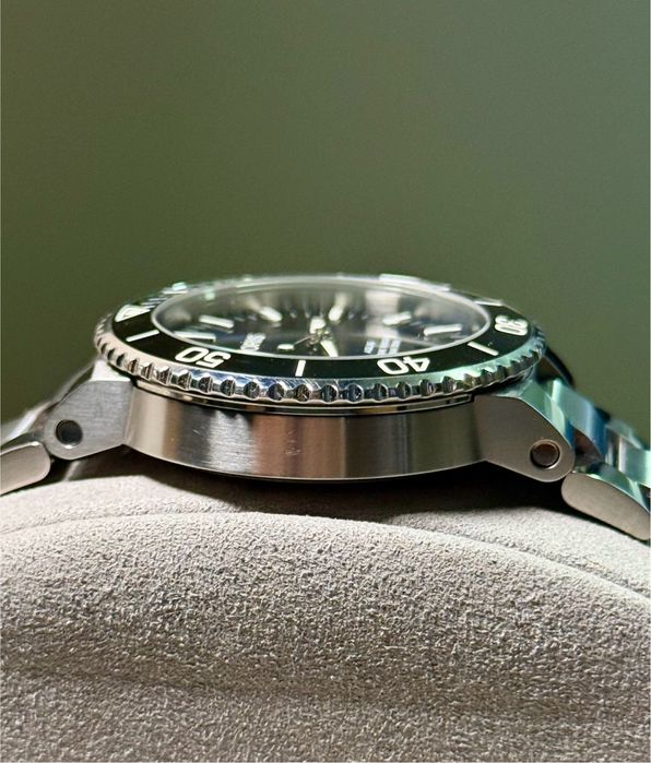 Продаются Oris Aquis Date 43,5 mm